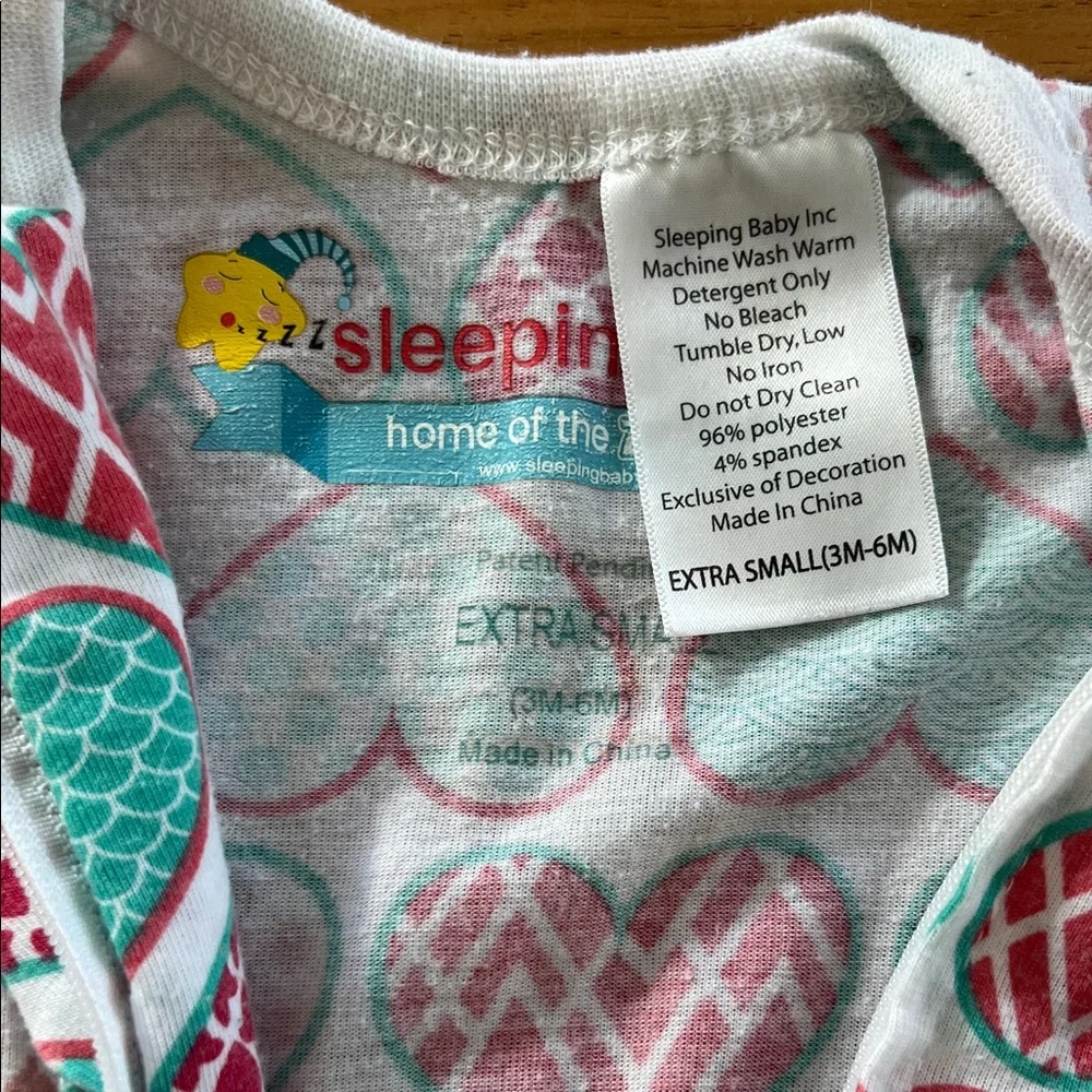Sleeping Baby Zipadee Zip Transition Swaddles (Heart/Balloon) XS